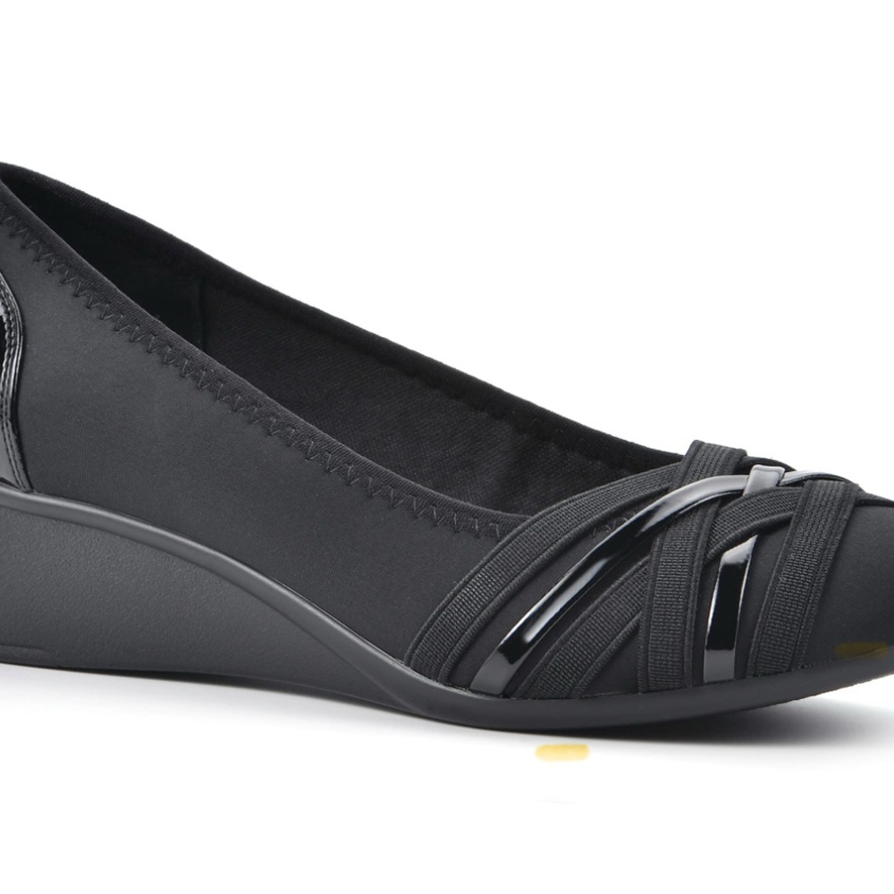 Cliffs Black Wedge Shoes with Crisscross Straps